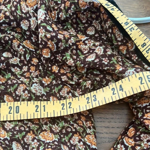 Printed Floral Rust Cream Blouse - Picture 6 of 6